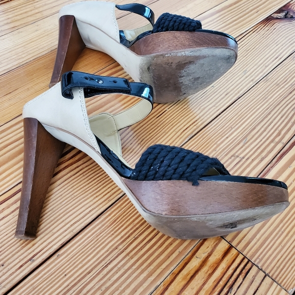 Stella McCartney Biege/Black patent ankle and braided foot strap